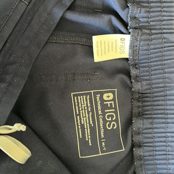 Medium Tall Figs Scrubs - Picture 3 of 3